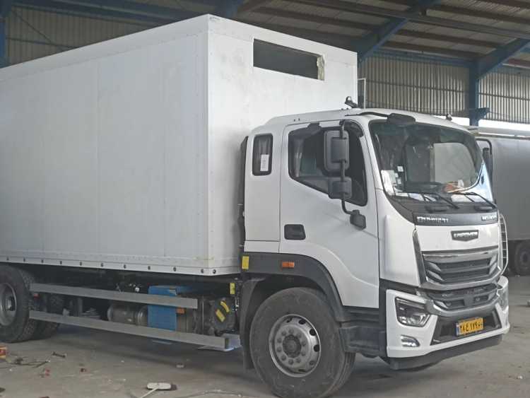 آگهی فروش کامیون یخچالی رنو MIDLUM 280