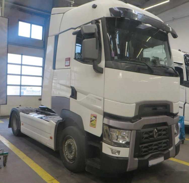 آگهی فروش کشنده رنو T 520