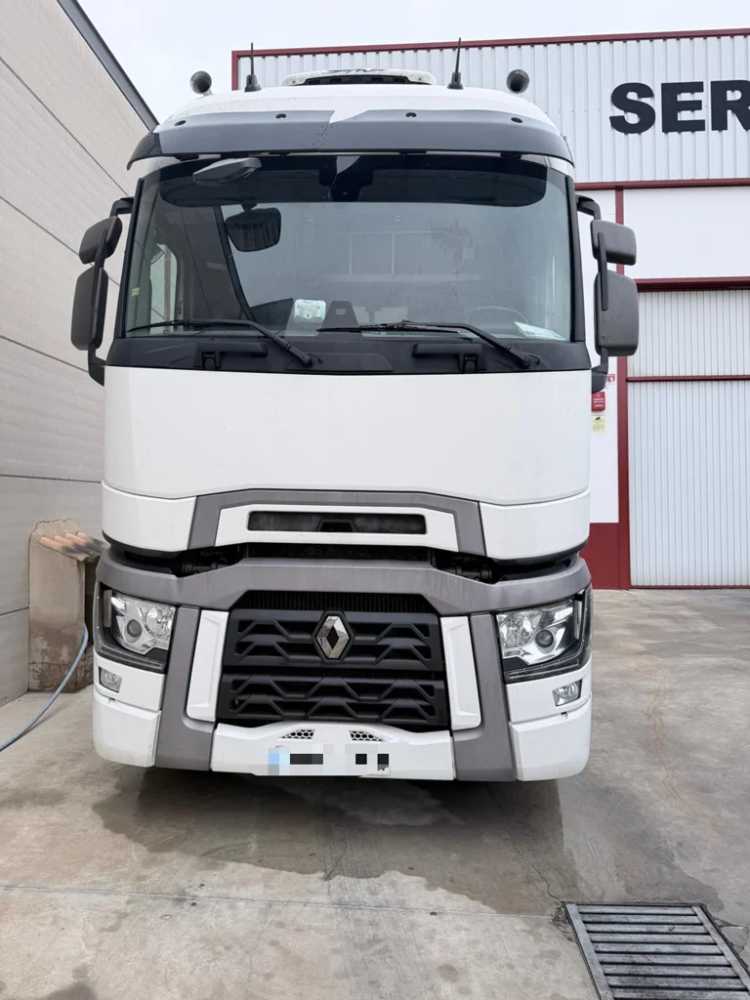 آگهی فروش کشنده رنو T 520