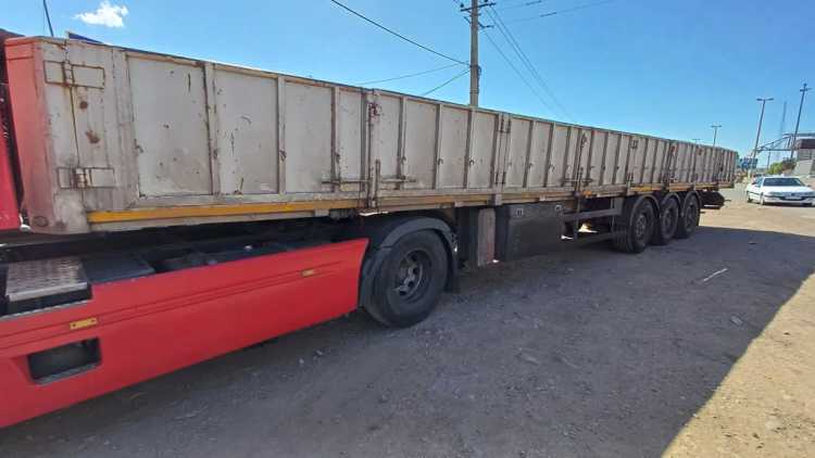 آگهی فروش تریلر بغلدار ماموت 13.6 متر