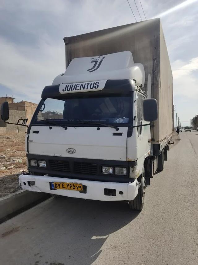 آگهی فروش کامیونت اتاق دار هیوندای مایتی 5500