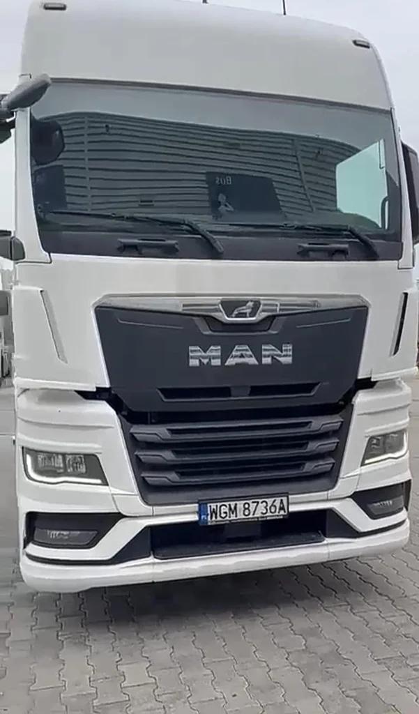 SC-103157-TGX-18.400-کشنده-مان