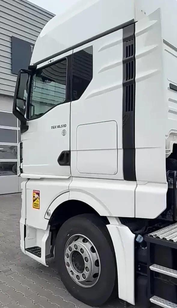 SC-103157-TGX-18.400-کشنده-مان