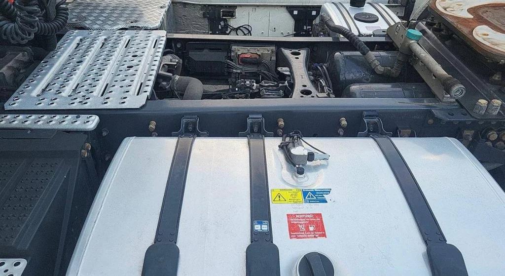 SC-103974-S-500-کشنده-اسکانیا