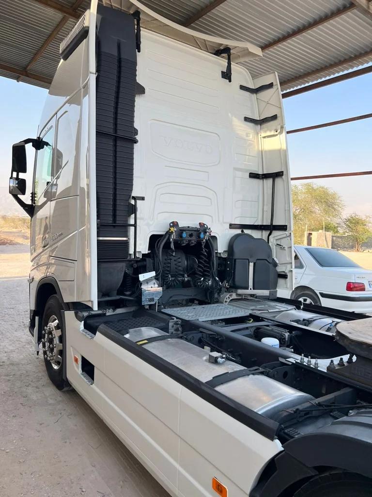 SC-105714-FH-500-کشنده-ولوو