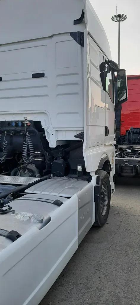 SC-105853-18.510-کشنده-مان