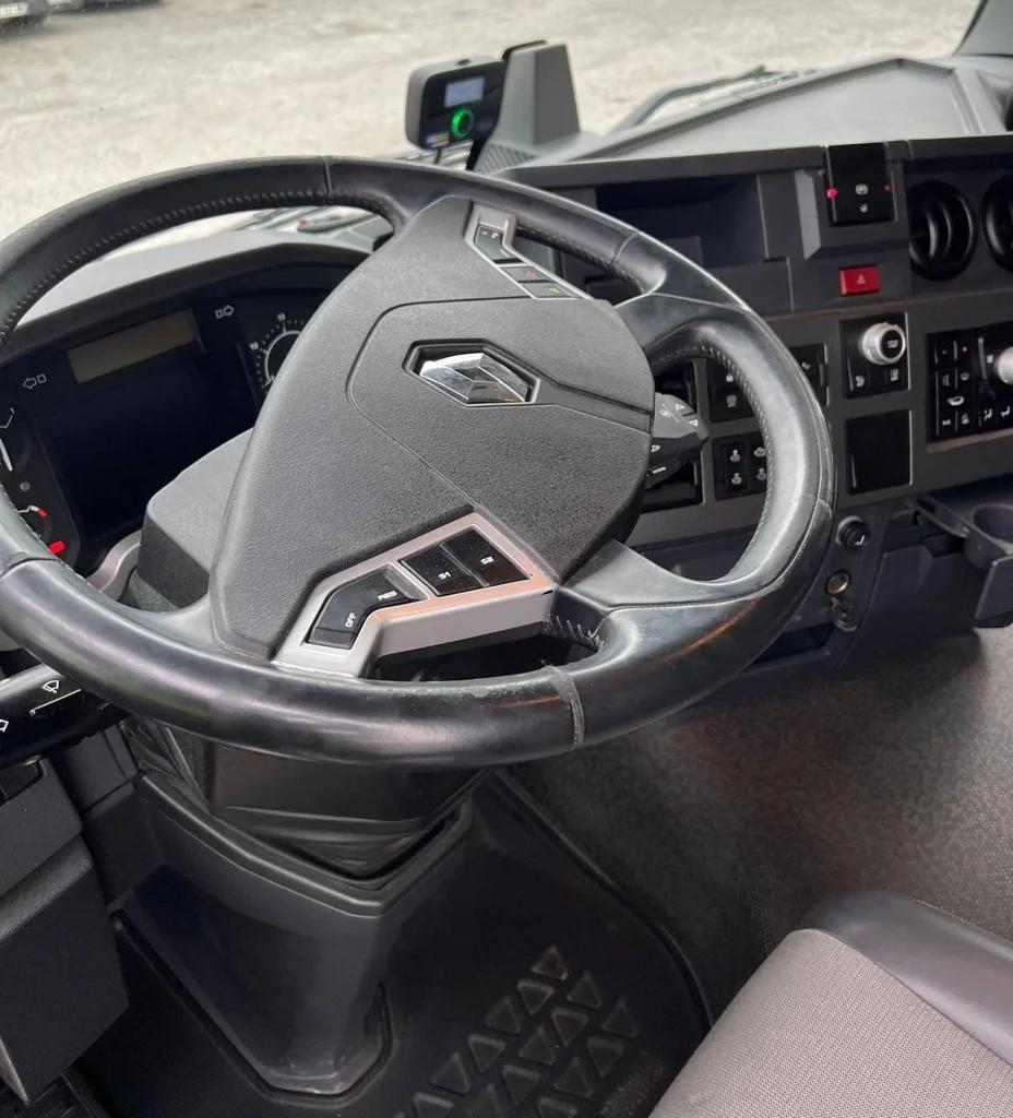 SC-105955-T-480-کشنده-رنو