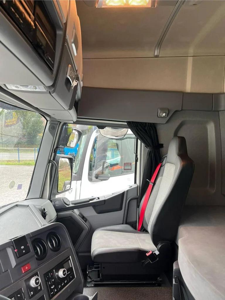 SC-105955-T-480-کشنده-رنو