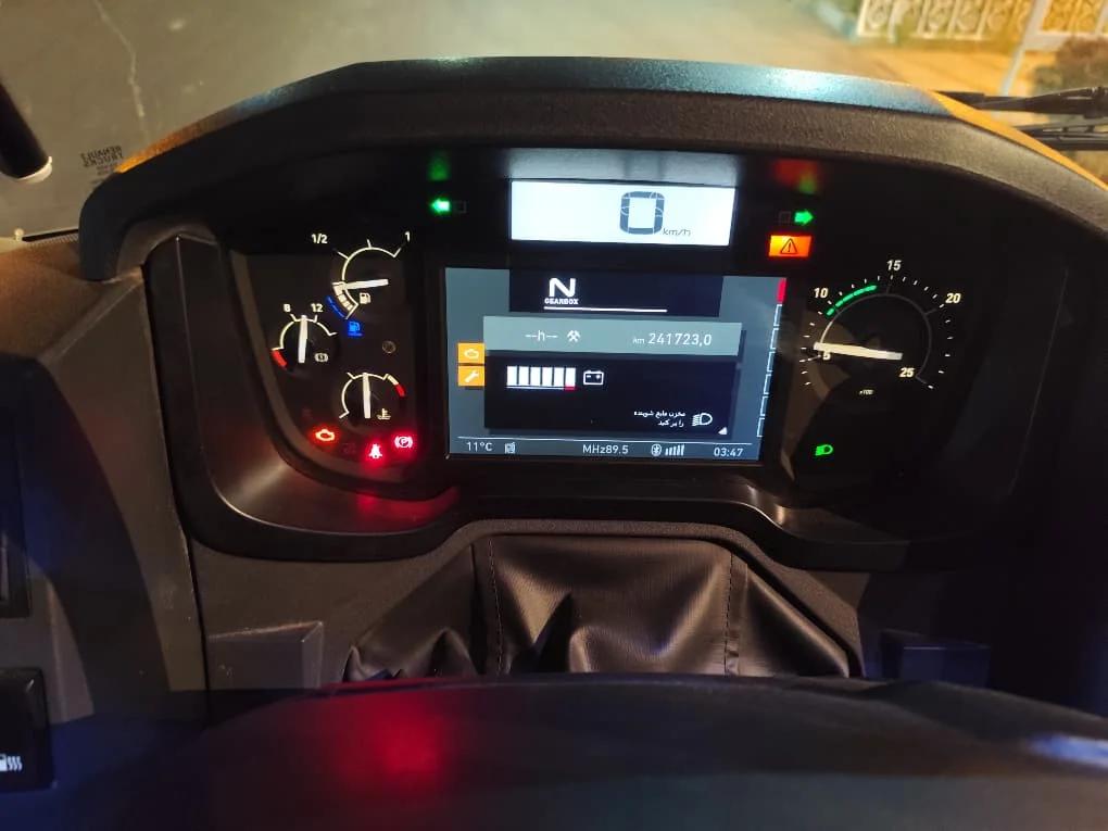 SC-105992-T-480-کشنده-رنو