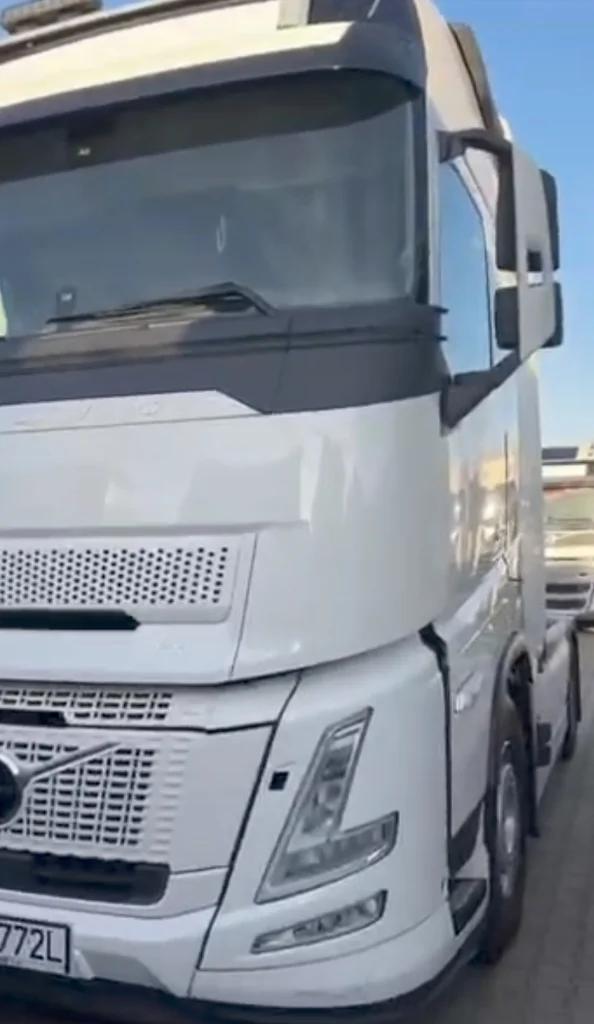 SC-106004-FH-Aero-کشنده-ولوو