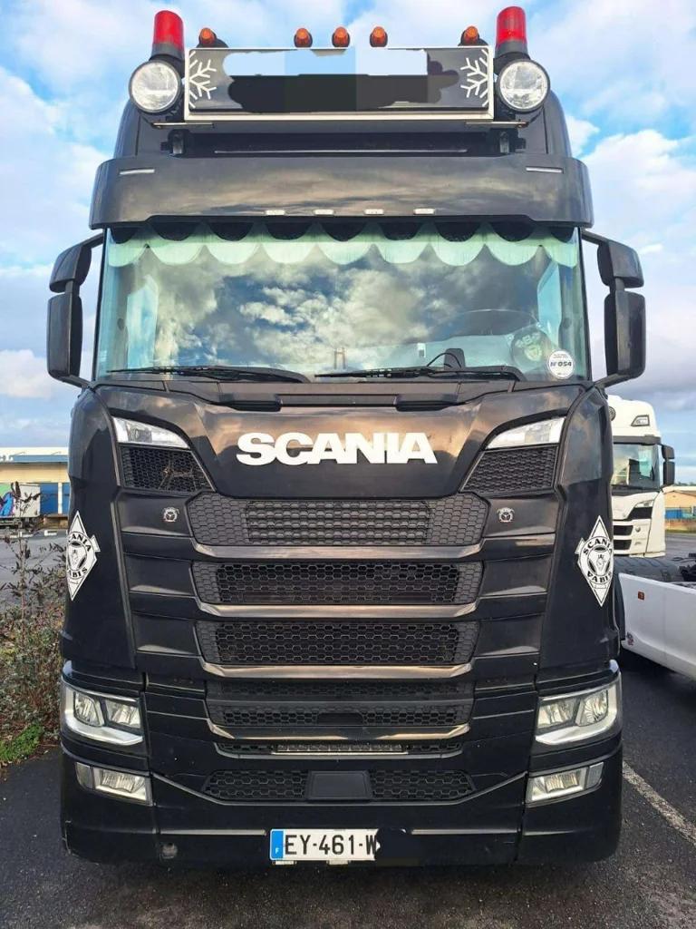 SC-106134-S-500-کشنده-اسکانیا