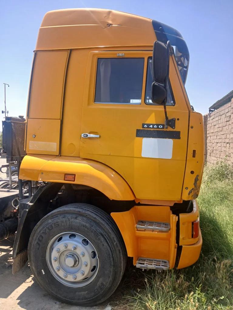 SC-106515-KAMAZ-6460-کشنده-کاماز