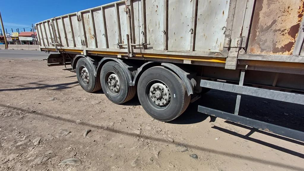 SC-106539-13.6-متر-تریلر-ماموت