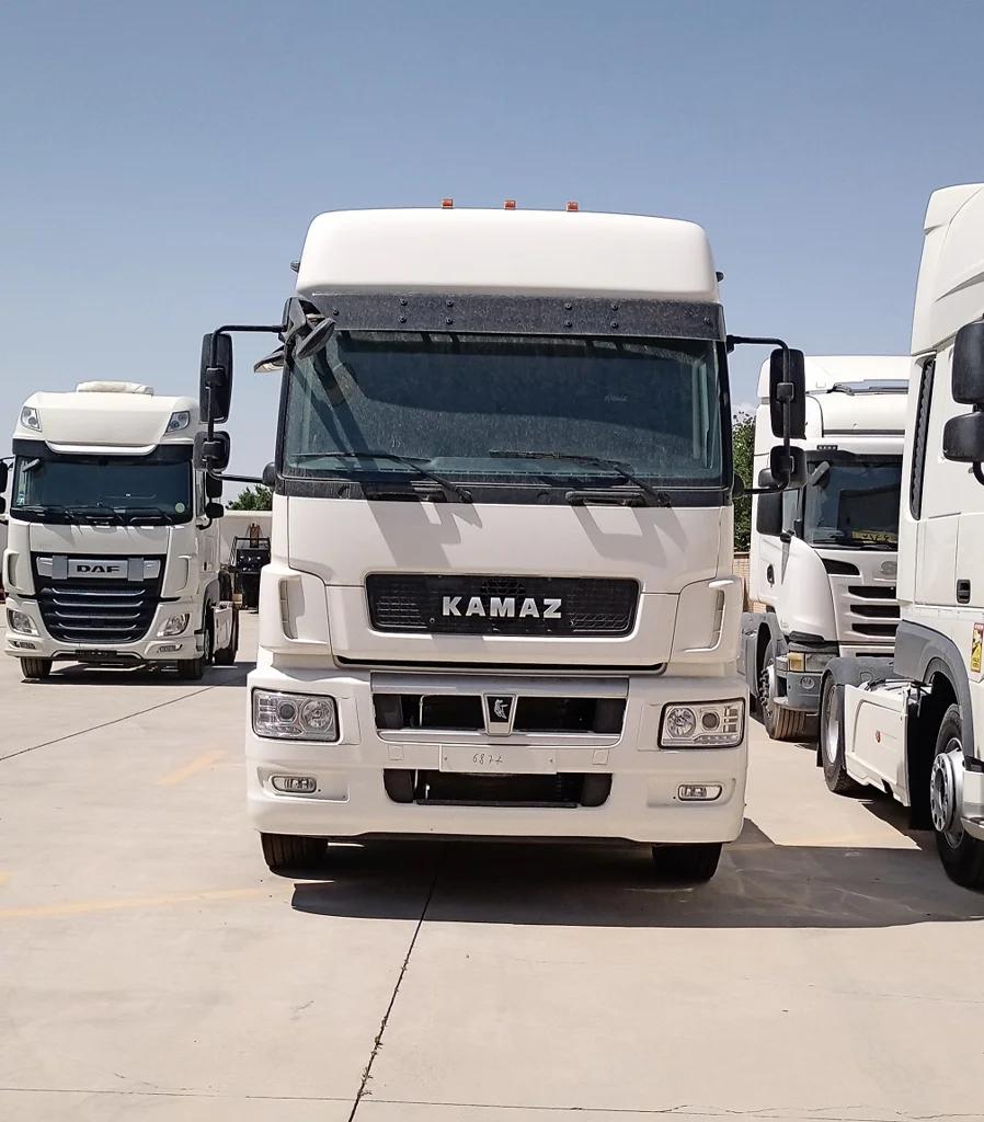 کشنده-کاماز-KAMAZ-KAMAZ-5490