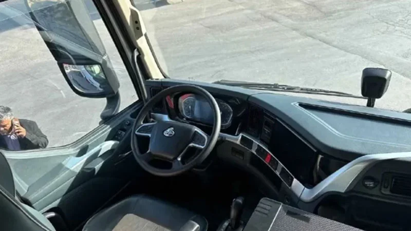 نمای داخلی کامیون کمپرسی دافران H7